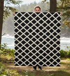 Coastal Diamond Hand-Tufted Rug