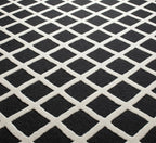Coastal Diamond Hand-Tufted Rug