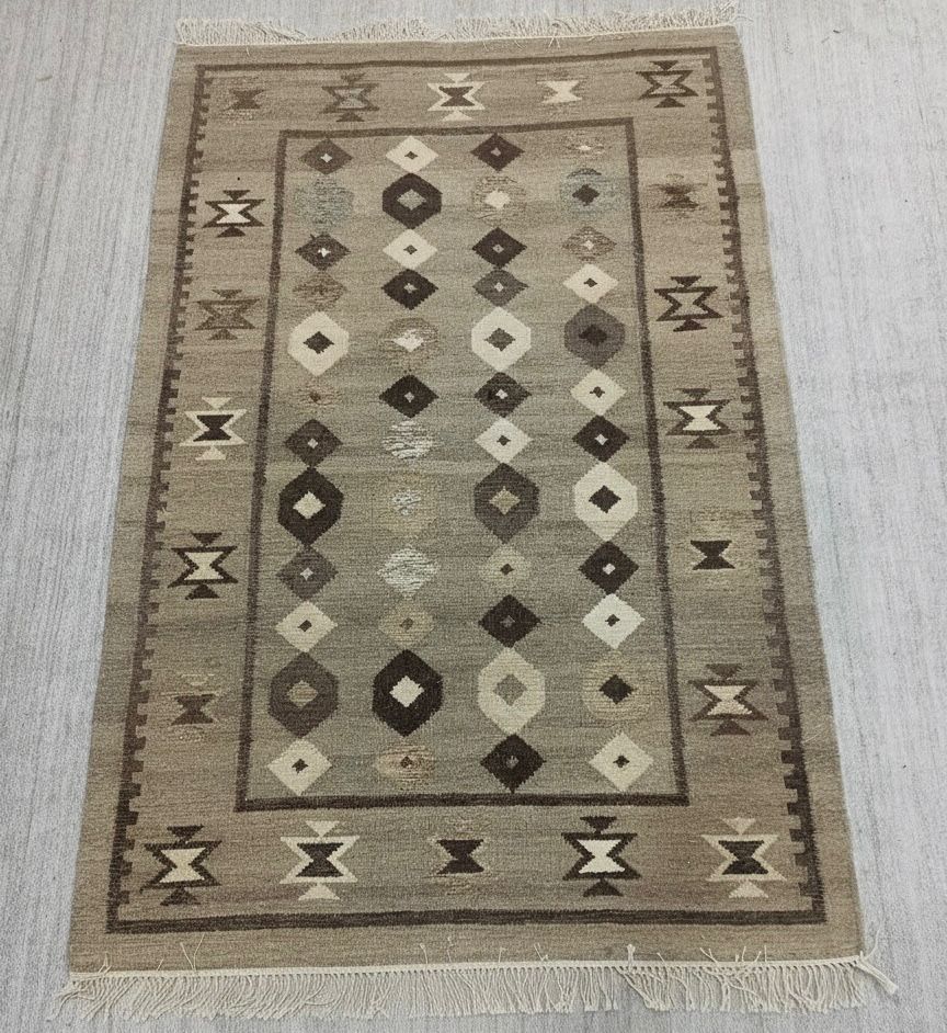 Kilim Geometric Pattern Dhurrie