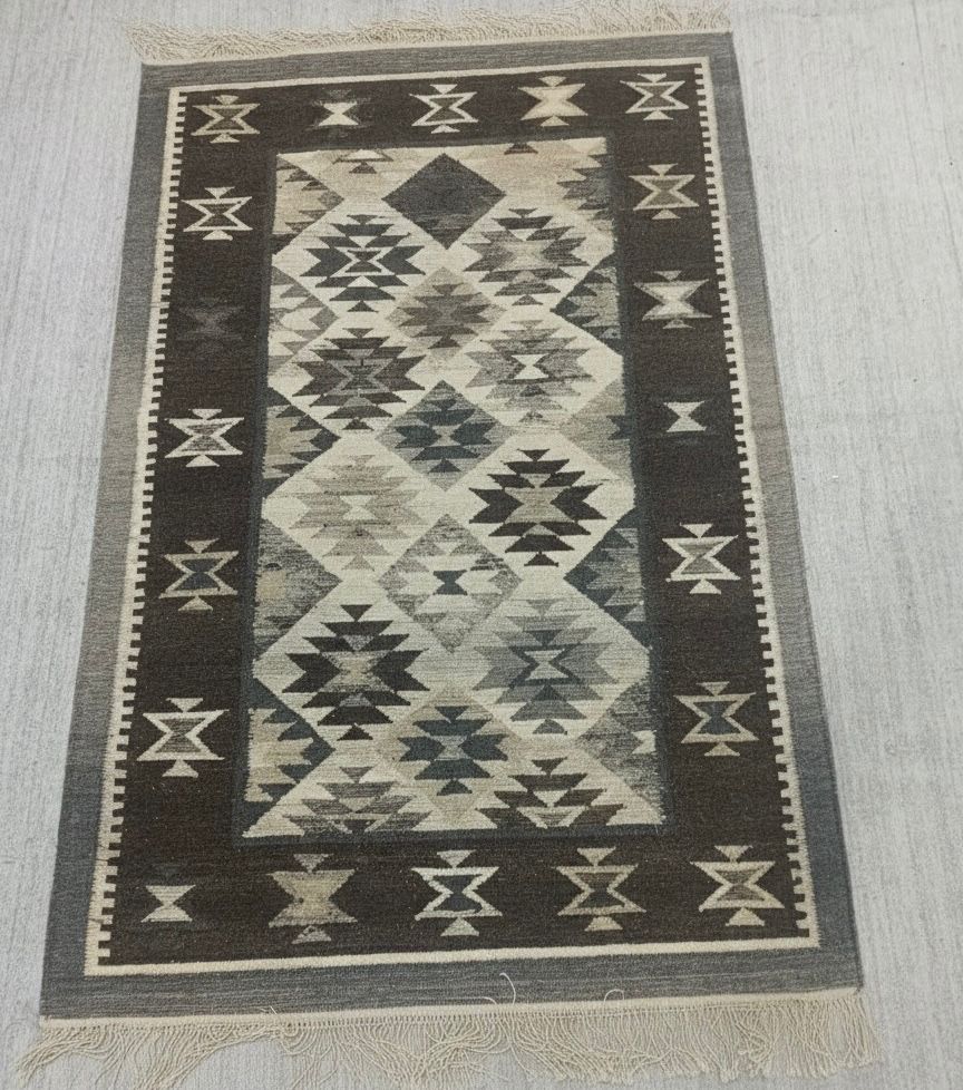 Black & Ivory Diamond Kilim Dhurrie