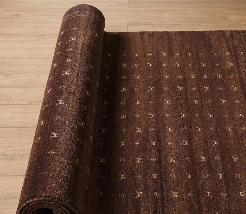Distressed Amber Damask a Handknotted Rugs