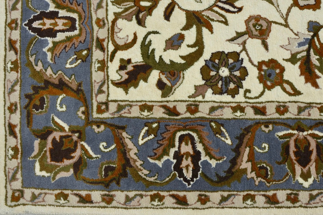 Luxe Hand-tufted Persian-Inspired Floral Rug