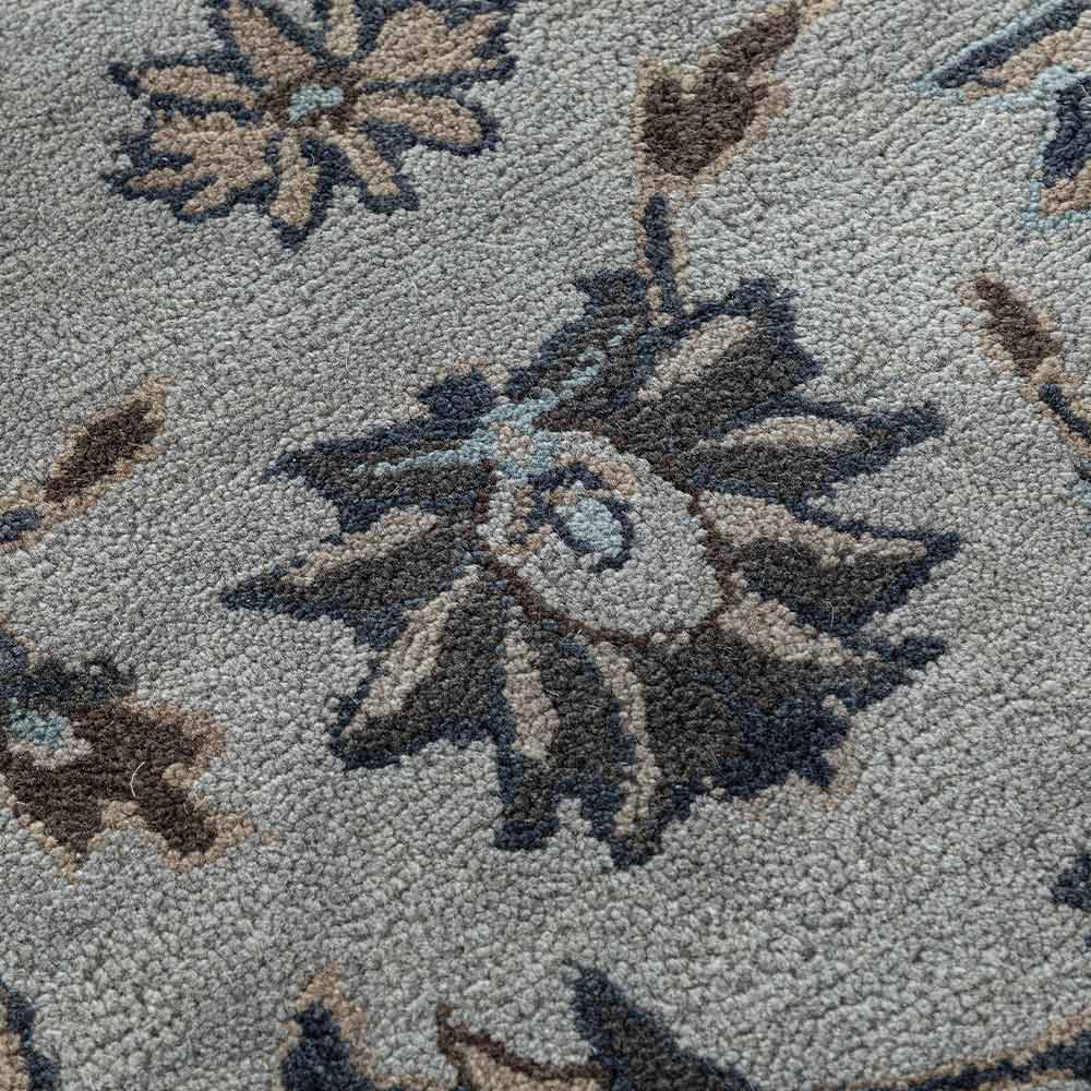 Hand-Tufted Mediterranean Style Rug in Charcoal and Ivory