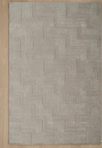 Elegant Hand-tufted Tone-on-Tone Rug