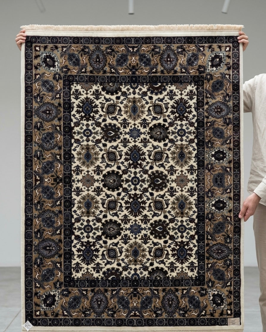 Aafiya Traditional Rugs
