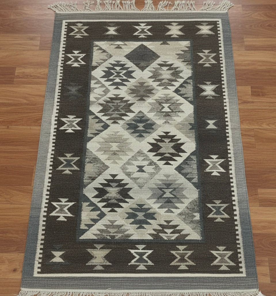 Black & Ivory Diamond Kilim Dhurrie