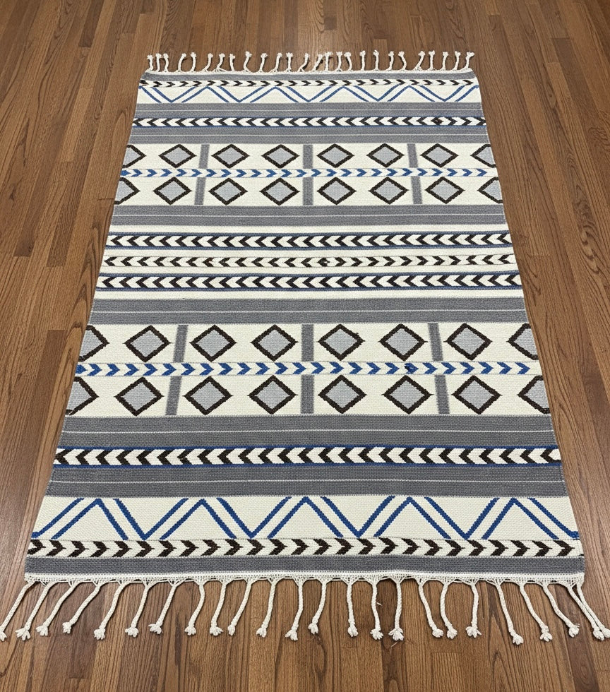 Soft Symmetry Dhurrie