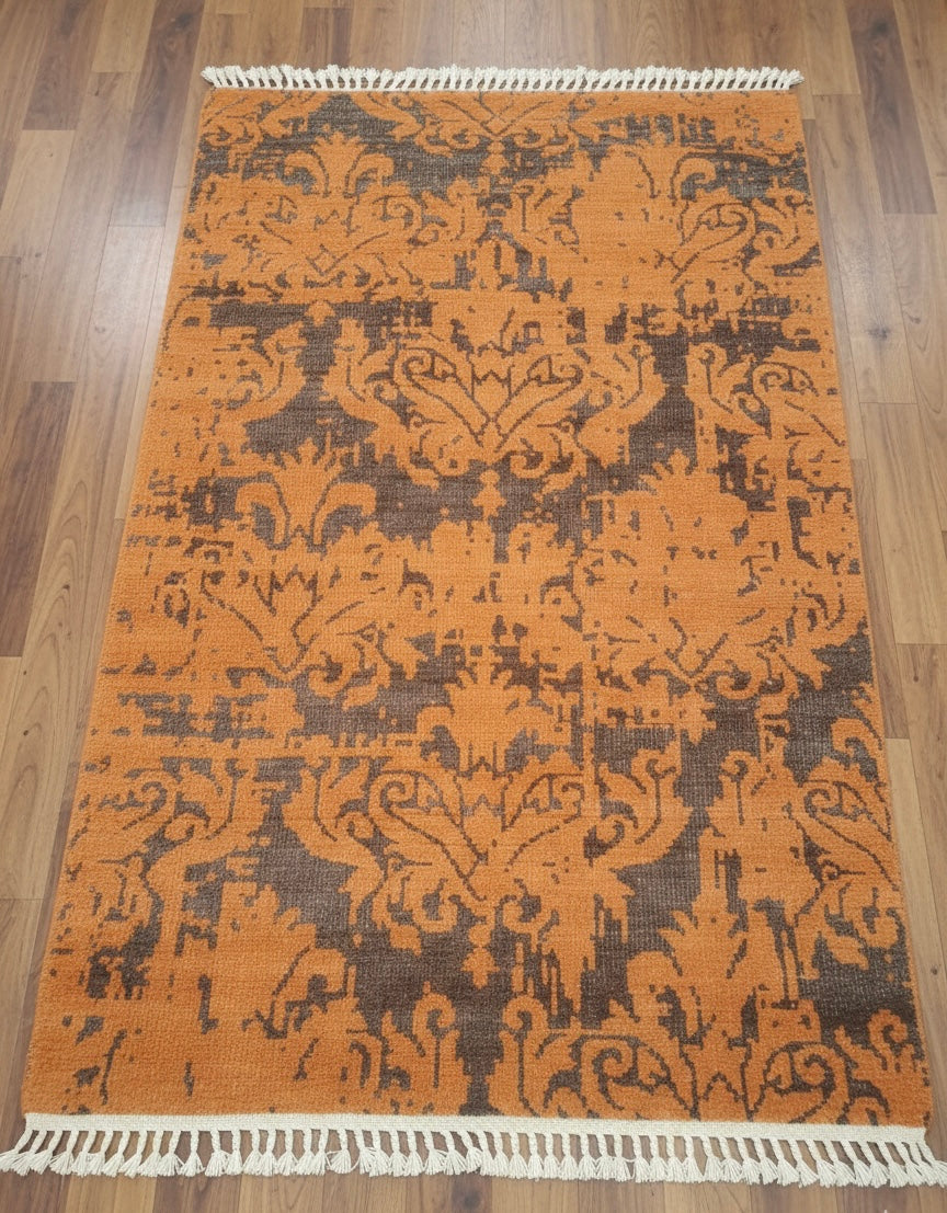 Distressed Amber Damask a Handknotted Rugs