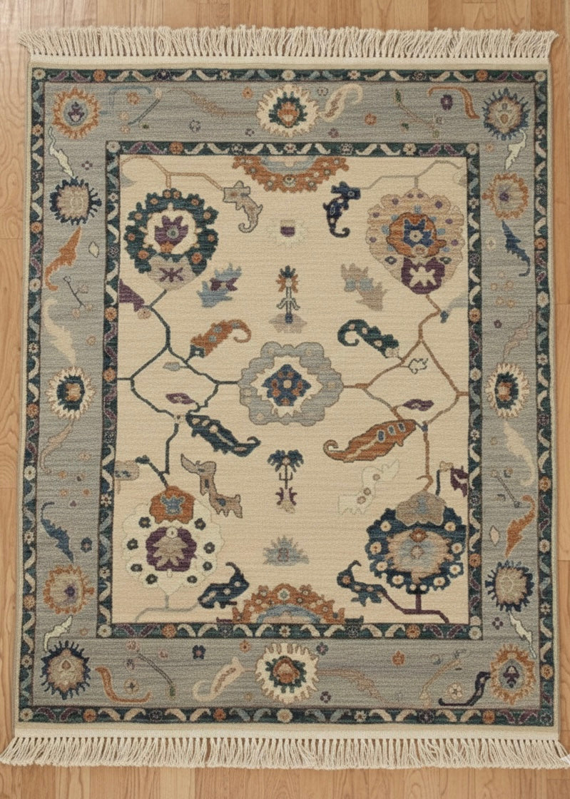 Traditional Style Hand-Knotted Rug