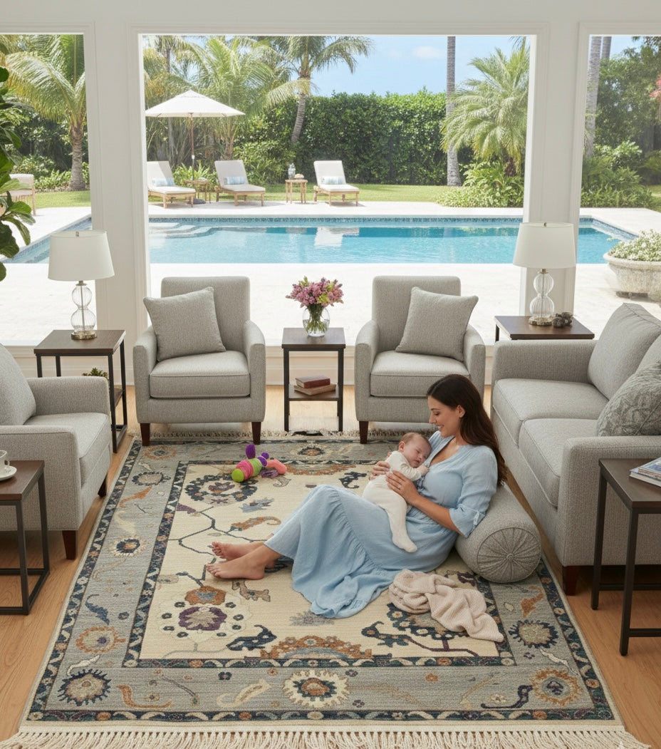 Traditional Style Hand-Knotted Rug