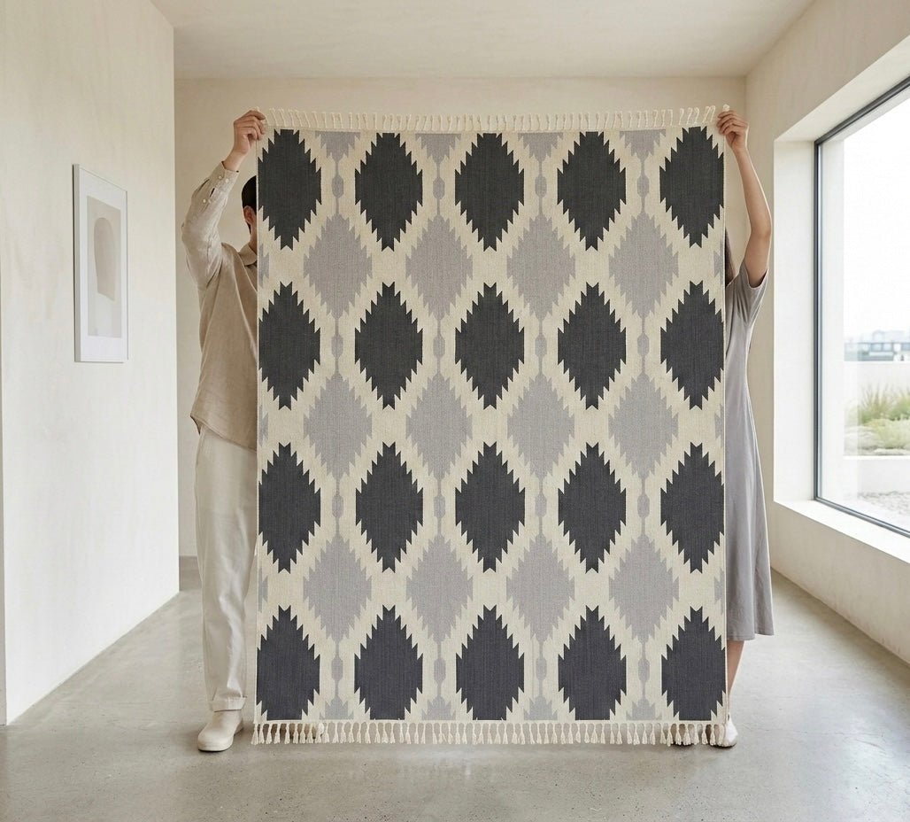 Geometric Diamond Flatweave Dhurrie Rugs