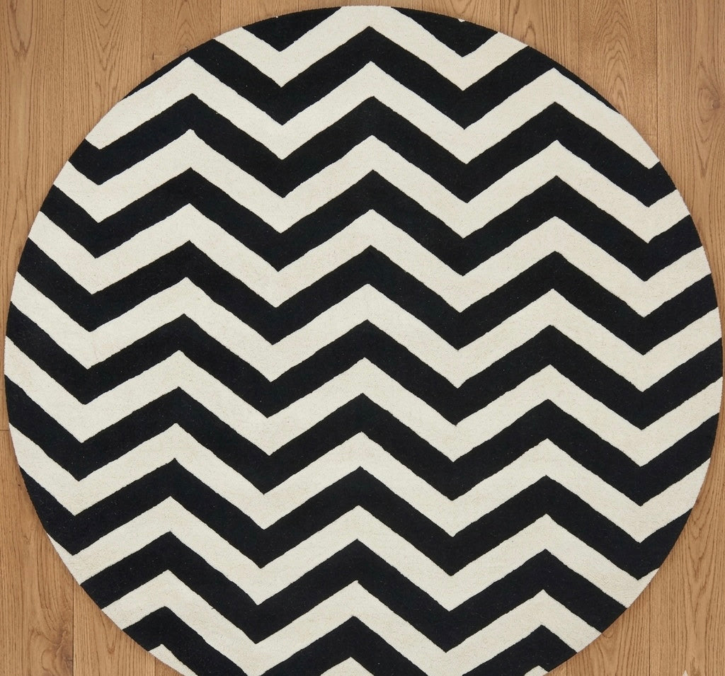 Black and White Chevron Round Rug