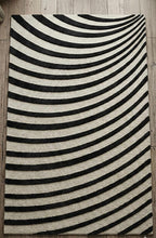 Monochrome Vortex Handtufted Rugs